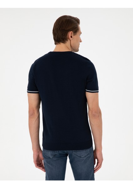 Erkek Lacivert Slim Fit Bisiklet Yaka Triko Tişört 50303616-VR033 indirimleri