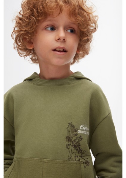 47508 Erkek Çocuk Haki Explore Sweat modelleri