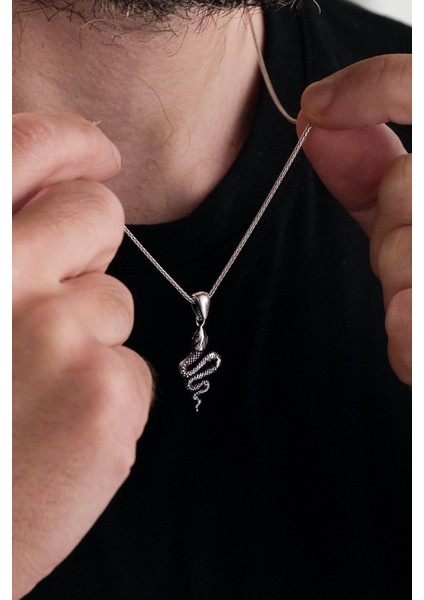 Gümüş Yılan Figürlü Erkek Kolye