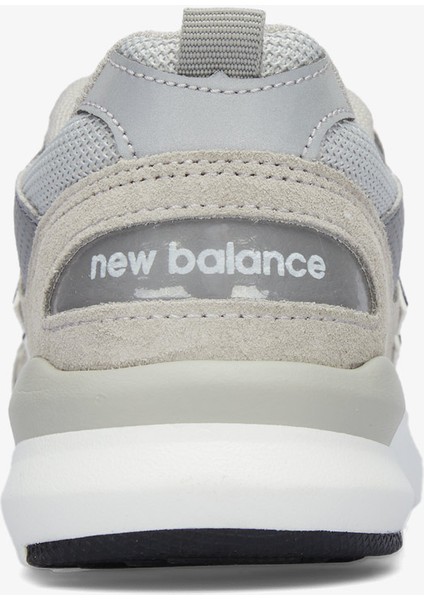 109 Kadın Beyaz Spor Ayakkabı.30