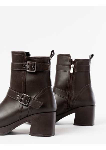 5109-3027 Kahverengi Topuklu Fermuarlı Günlük Kadın Bot modelleri