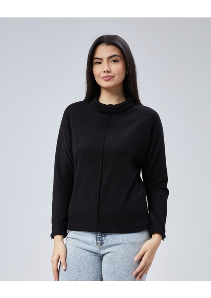 Yakası Katlamalı Kolu Fermuarlı Triko Bluz modelleri