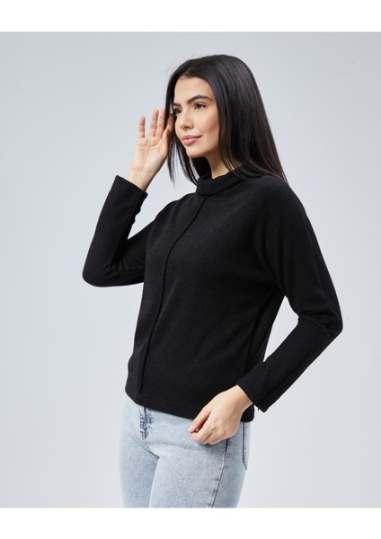 Yakası Katlamalı Kolu Fermuarlı Triko Bluz