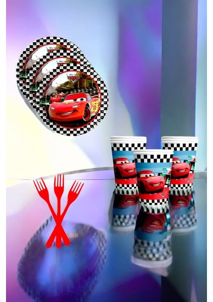 8 Kişilik Cars Temalı Süper Eko Seti - Doğum Günü Parti ve Eğlenceli Etkinlikler Için fiyatları
