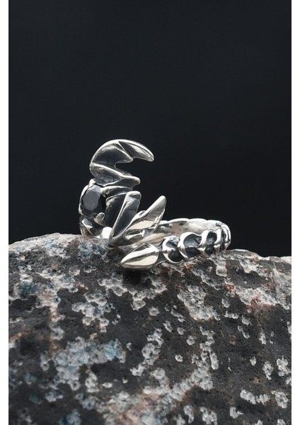 Siyah Zirkon Taşlı Akrep Figürlü 925 Ayar Gümüş Erkek Yüzüğü Ayarlanabilir 901365