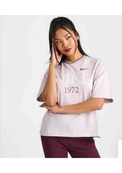 Nike sportswear Kadın Pembe Günlük Stil T-Shirt FQ6600-019