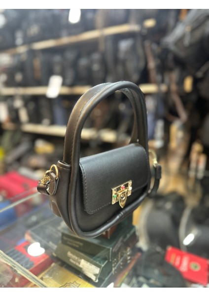 Polo Kadın Soft Deri Mini Gold Kapamalı Çapraz Omuz ve El Çantası modelleri