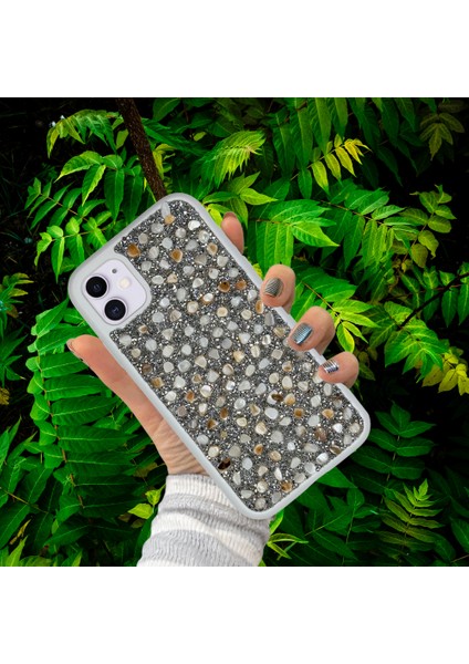 iPhone 11 Mercan Case Beyaz