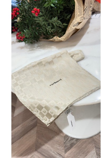 K.cacharel Logolu Ipek Koton Jakar Eşarp