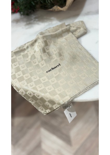 K.cacharel Logolu Ipek Koton Jakar Eşarp fiyatları