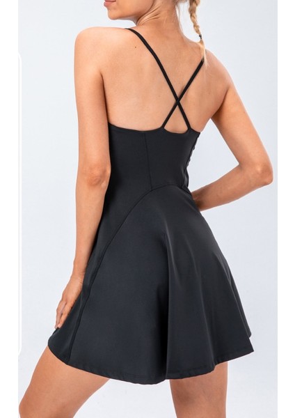 Kadın Sırt Detaylı Spor Tenis Elbisesi modelleri