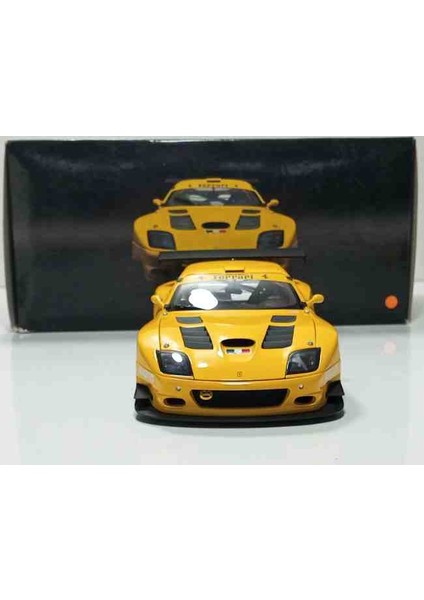 Ferrari 575 Gtc Evoluzione (1:18 Ölçek Diecast Metal Araba)