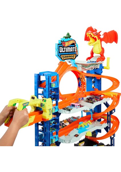 Yeni Ultimate Garaj, 2 Döküm Araba Içeren Oyun Seti, 50'den Fazla 1:64 Ölçekli Araba Için fırsatları