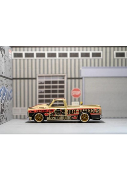 Tekli Arabalar 67 Chevy C10 HTB72 fiyatları