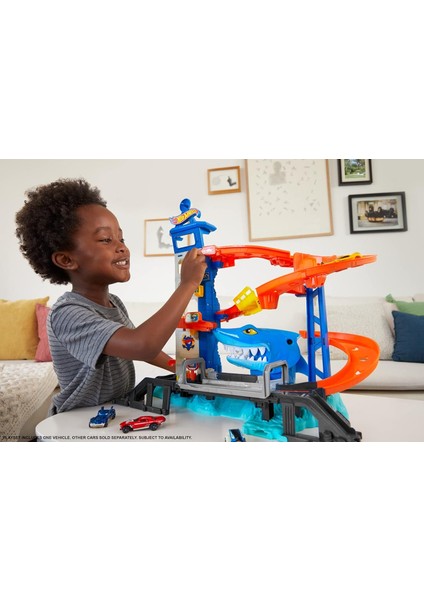 Köpek Balığından Kaçış Oyun Seti, 4 Yaş ve Üzeri, HDP06 fiyatları