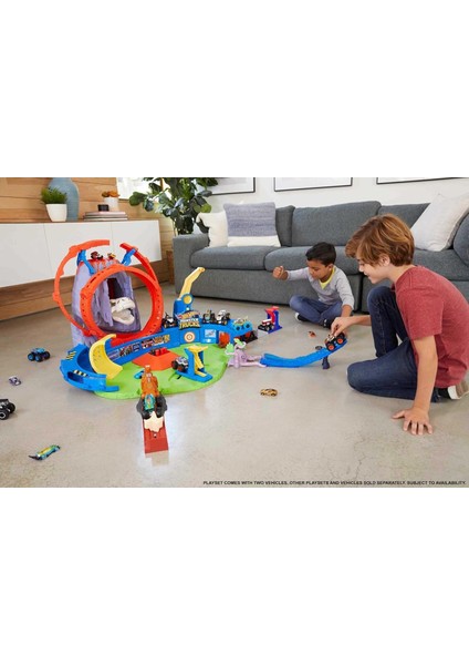 Monster Trucks Volkanik Alanda Macera Oyun Seti, 4 Yaş ve Üzeri, GYL14 fiyatları