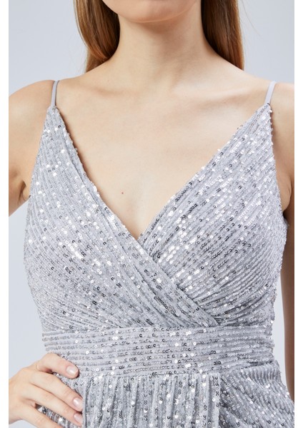 Kruvaze Yaka Ip Askılı Payet Abiye Elbise modelleri