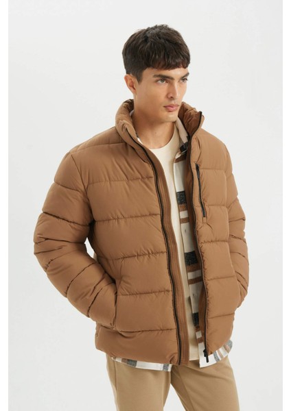 Su Geçirmez Rüzgar Geçirmez Slim Fit Dar Kesim Dik Yaka Astarlı Fermuarlı Cepli Kışlık Şişme Mont D1415AX24WN modelleri