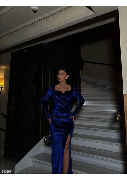 Kadın Kadife Kumaş Kalp Yaka Yırtmaç Detaylı Maxi Boy Elbise modelleri