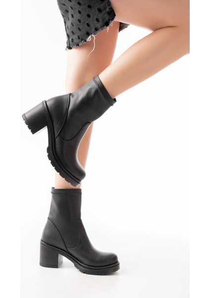 Infon Ayakkabı Marketi 767-3040 Siyah Günlük Kalın Topuklu Kadın Bot fiyatları