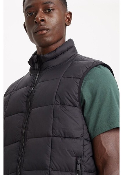 Nylon Lightweight Quilted Yelek fırsatları