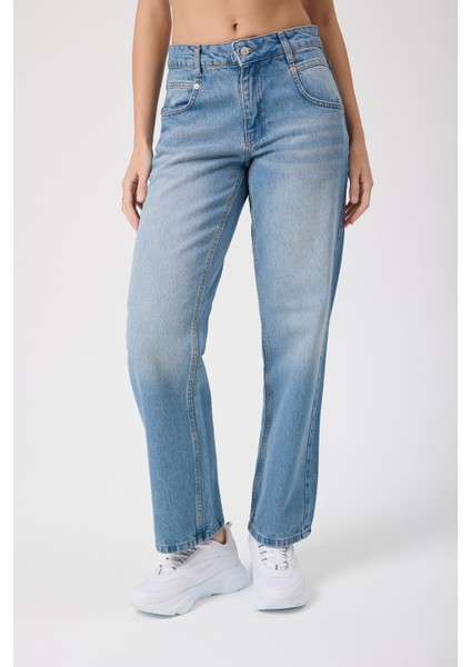 Kadın Regular Fit Mavi Jeans