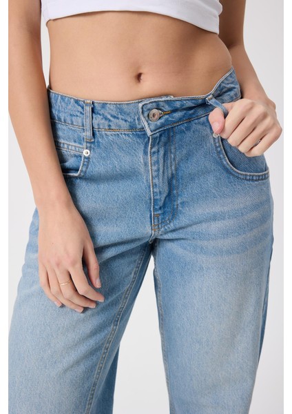 Kadın Regular Fit Mavi Jeans