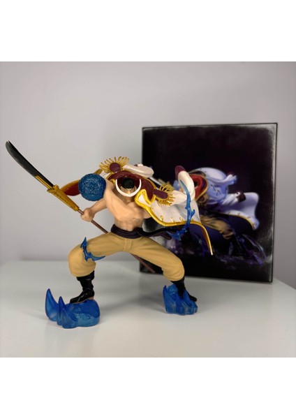 One Piece Savaş Beyaz Sakal Figure Yüksekliği 130MM (Yurt Dışından)