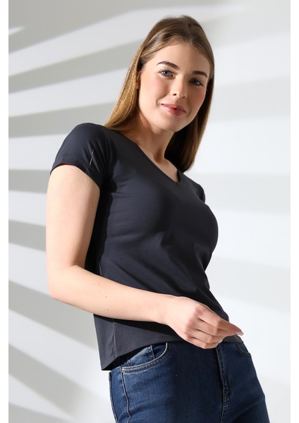 Pamuklu Penye Kompakt Likralı V Yaka Kısa Kol Basic T-Shirt 21043 Füme fiyatları