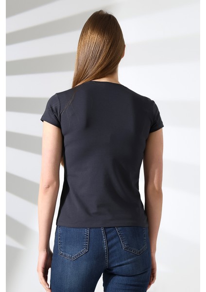 Pamuklu Penye Kompakt Likralı V Yaka Kısa Kol Basic T-Shirt 21043 Füme fırsatları