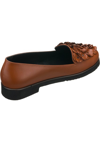 R8000 Taba Içi Dana Derisi Rahat Geniş Kalıp Yeni Sezon Büyük Numara Kadın Ayakkabısı modelleri