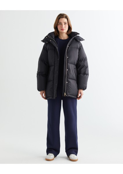 Kadın Siyah Relaxed Fit Kapüşonlu Mont 4700347.5
