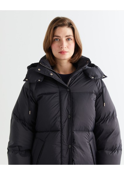 Kadın Siyah Relaxed Fit Kapüşonlu Mont 4700347.5