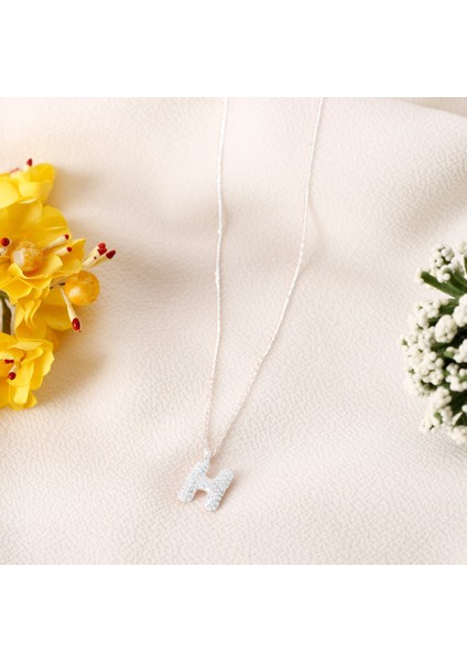 Kadın Gümüş Kolye - H Harfi Zirkon Taşlı Balon Harf Kadın Kolye modelleri