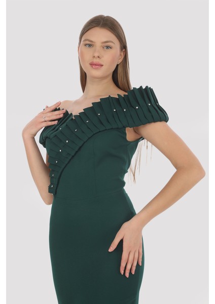 Pile Detaylı Taşlı Elbise fırsatları