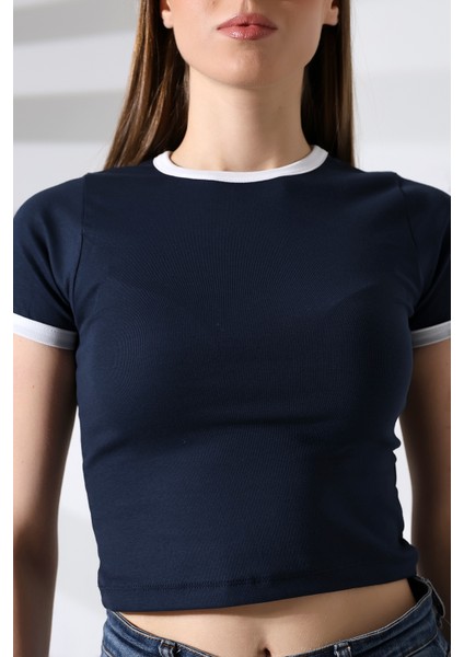 Penye Likralı Ribana Yakası ve Kol Ağzı Beyaz Biyeli Pamuklu T-Shirt 21832 Lacivert modelleri