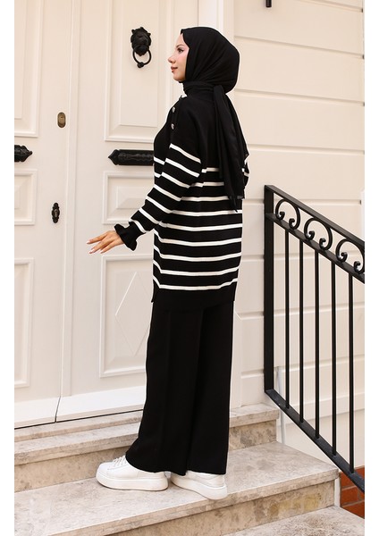 Omuzu Düğmeli Çizgili Triko Takım 24019-03 Siyah indirimleri