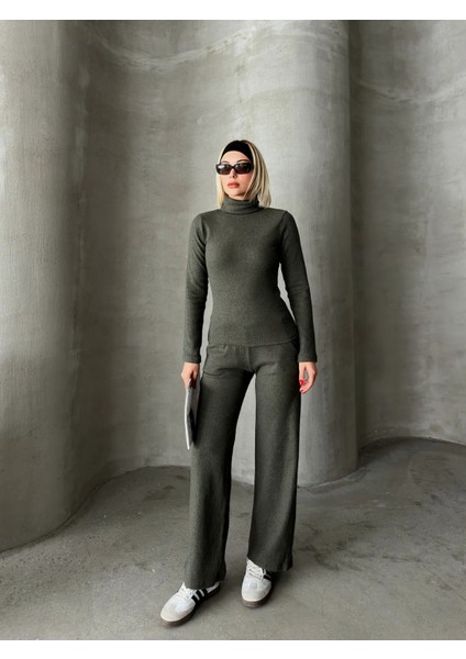 Kadın Boğazlı Yaka Rahat Kesim Alt Üst Takım fırsatları