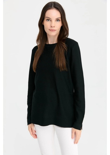 Kadın Sıfır Yaka Yırtmaçlı Kazak 24357 Siyah