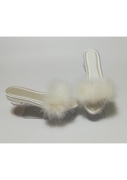 Tulips Ekru Topuksuz Kaz Tüyü Kadın Terlik 561