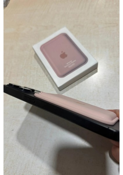 Apple iPhone Uyumlu Telefon Arkası Magsafe Silikon Cüzdan Kartlık Ios 12/13/14/15/16 Ölçüleri 10X6CM fırsatları