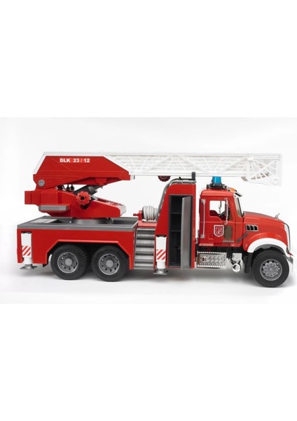 Nessiworld Bruder Mack Granite Itfaiye Aracı BR02821 modelleri
