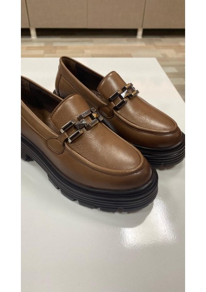 Veronica Deri Ceviz Rengi Zincirli Anatomik Kadın Loafer fiyatları