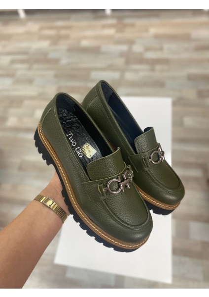 Violet Deri Haki Renk Tokalı Kadın Loafer Ayakkabı