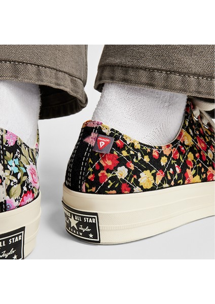 Beyond Retro Upcycled Floral Chuck 70 Siyah Sneaker fırsatları