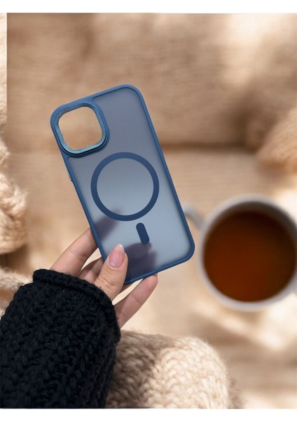 iPhone 15 Pro Max Magsefe Özellikli Mat Esnek Kenar Korumalı Kılıf
