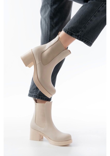 5109-3056 Bej Lastikli Fermuarlı Kalın Topuklu Günlük Kadın Bot modelleri