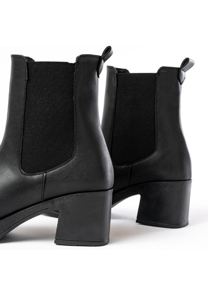 5109-3056 Siyah Lastikli Fermuarlı Kalın Topuklu Günlük Kadın Bot indirimleri