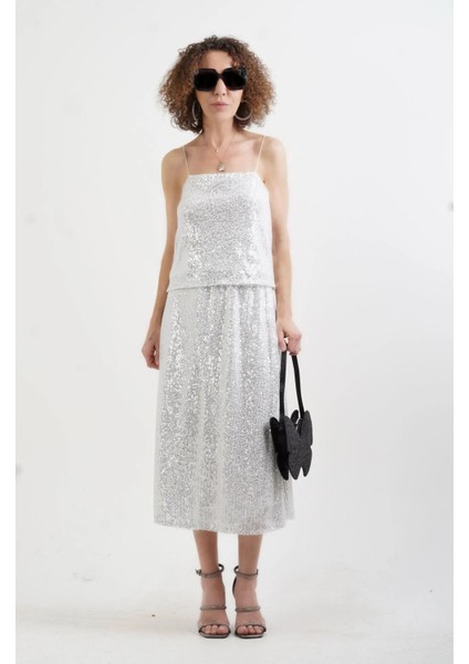 Gümüş Ip Askılı Pul Payetli Kısa Bluz fiyatları