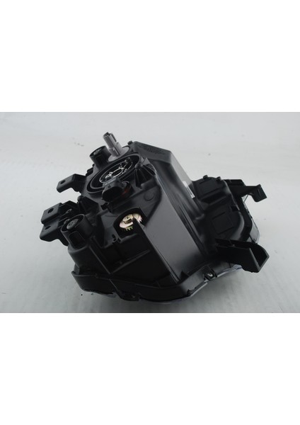 Taıwan Sol Sis Lambası Mitsubishi L200 2019- Uyumlu 8315A059 modelleri